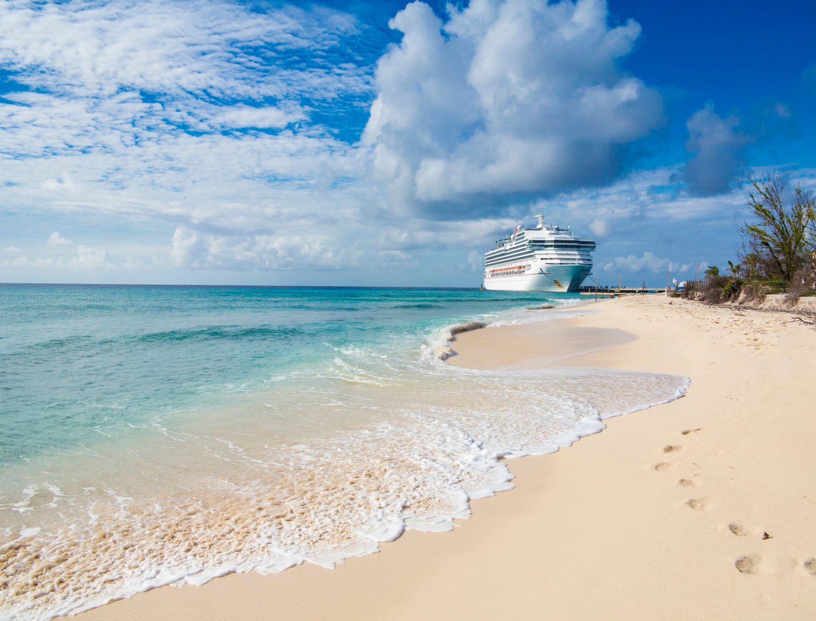 Cruise ship arriving near the tropical Caribbean coast of Costa Maya